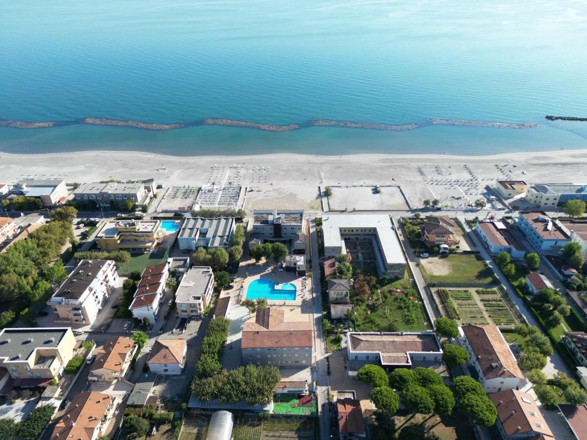 Color Perla Village Bellaria-Igea Marina Dış mekan fotoğraf